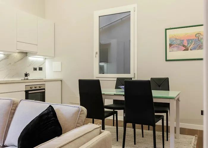 Torrigiani Charming *