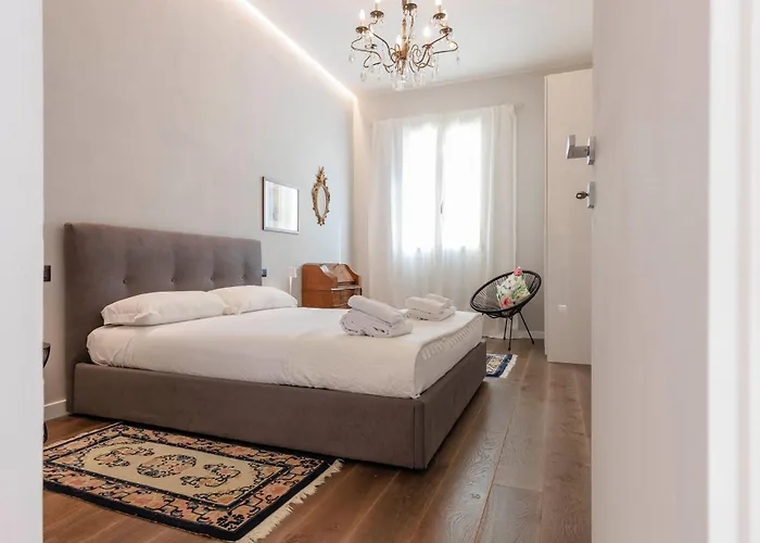 公寓 Torrigiani Charming 佛罗伦萨